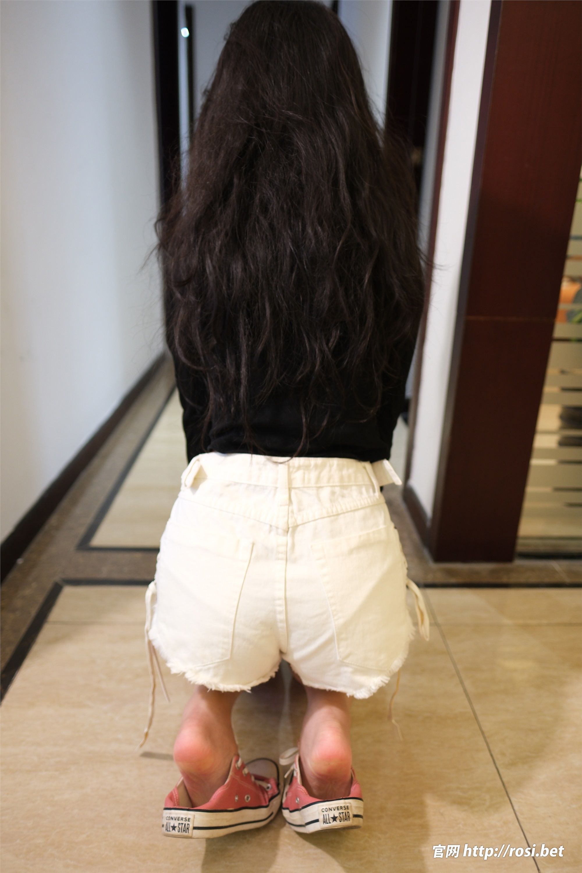 ROSI写真 2025.10.30 NO.5078